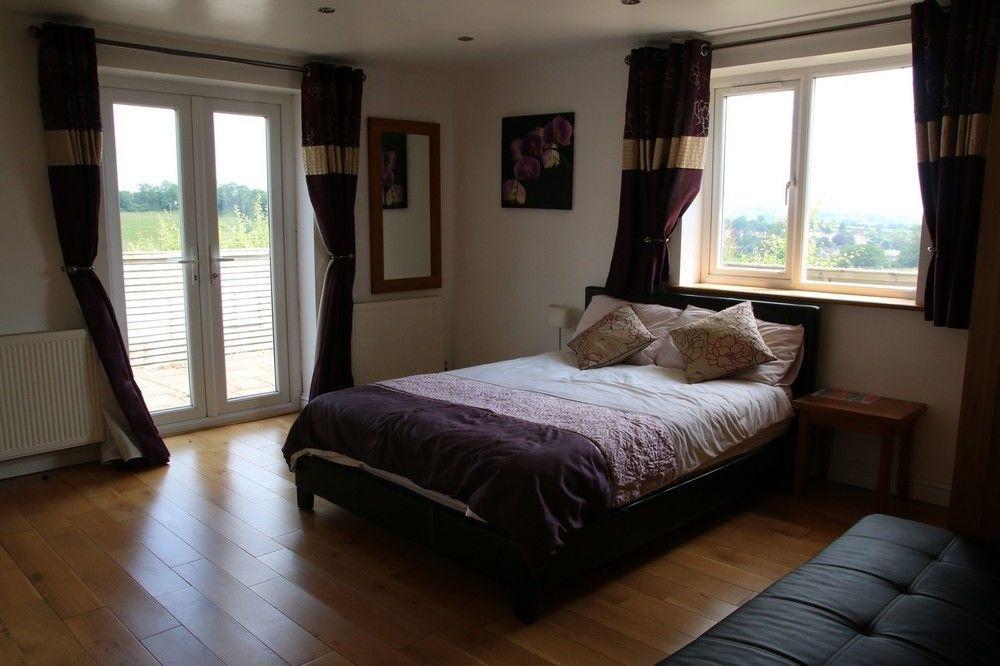 The Lodge Redhill  Екстериор снимка