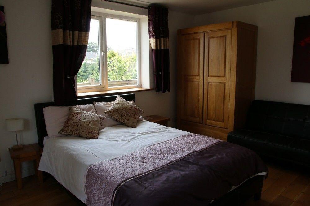 The Lodge Redhill  Екстериор снимка