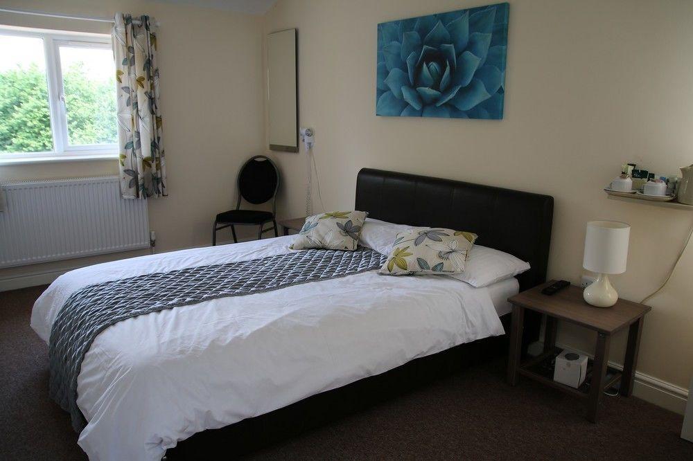 The Lodge Redhill  Екстериор снимка