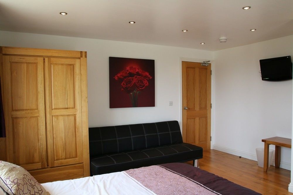 The Lodge Redhill  Екстериор снимка